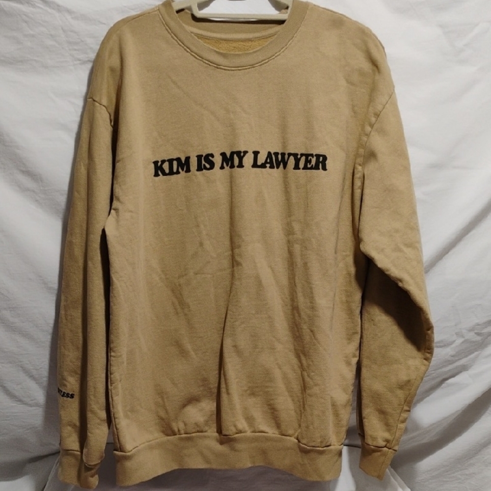 SALE! Talentless Kim Is My Lawyer Tan Crewneck Sweatershirt Sz.L (BX27)